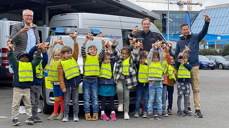 Mehr Sicherheit für Vorschulkinder: 5000 Verkehrsfüchse für die Hamburger Polizei (Foto: Polizei Hamburg)
